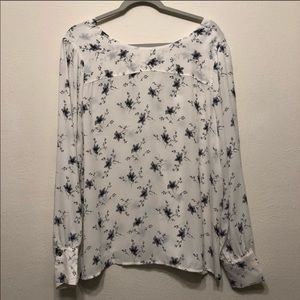 Loft Grey & White Floral Blouse NWT Sz L